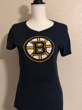 Boston Bruins Logo Tee - Black with Yellow